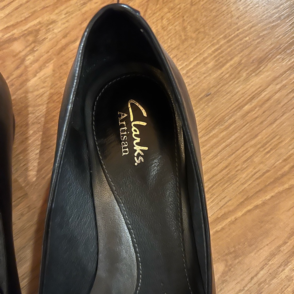 Clarks Artisan Black Twist Leather Ballet Flats - Picture 3 of 6